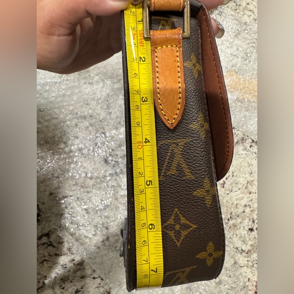 Louis Vuitton Saint Cloud GM crossbody - Picture 5 of 14